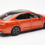 Skoda Octavia Pro Oranž FAW 1:18 - image 3 of 8