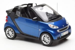 Smart Fortwo 451 Cabrio Sinine & Must Minichamps 1:18 150036330 Metall - pilt 6/8