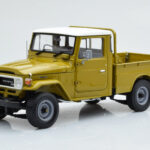 Toyota Land Cruiser 40 4x4 Pickup Oliiv Kyosho 1:18