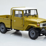 Toyota Land Cruiser 40 4x4 Pickup Oliiv Kyosho 1:18 - image 6 of 8