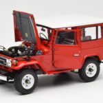 Toyota Land Cruiser FJ40 Van Punane Kyosho 1:18 - image 2 of 8