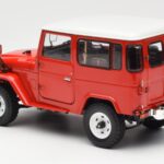 Toyota Land Cruiser FJ40 Van Punane Kyosho 1:18 - image 7 of 8