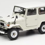 Toyota Land Cruiser FJ40 Van Valge Kyosho 1:18
