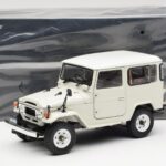 Toyota Land Cruiser FJ40 Van Valge Kyosho 1:18 - image 8 of 8
