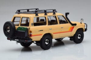 Toyota Land Cruiser 60 Beež Lisaosadega Kyosho 1:18 08956XBE Metall - pilt 3/12