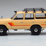 Toyota Land Cruiser 60 Beež Lisaosadega Kyosho 1:18 - image 4 of 12