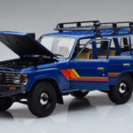 Toyota Land Cruiser 60 Sinine Lisaosadega Kyosho 1:18 - image 2 of 11