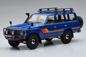 Toyota Land Cruiser 60 Sinine Lisaosadega Kyosho 1:18