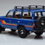 Toyota Land Cruiser 60 Sinine Lisaosadega Kyosho 1:18 - image 6 of 11