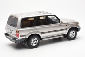 Toyota Land Cruiser HDJ80 Beež Metallik Otto 1:18 OT438 Vaik - pilt 2/6