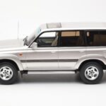Toyota Land Cruiser HDJ80 Beež Metallik Otto 1:18 - image 3 of 6