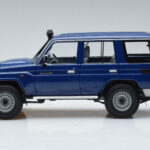 Toyota Land Cruiser J76 Sinine Almost Real 1:18 - image 4 of 7