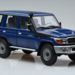 Toyota Land Cruiser J76 Sinine Almost Real 1:18 - image 5 of 7