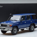 Toyota Land Cruiser J76 Sinine Almost Real 1:18 - image 7 of 7