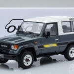 Toyota Land Cruiser LJ73 Hall Otto 1:18 - image 6 of 6
