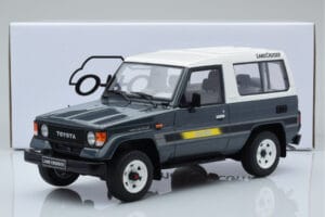 Toyota Land Cruiser LJ73 Hall Otto 1:18 OT437 Vaik - pilt 6/6