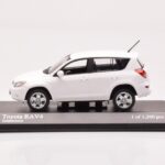 Toyota RAV4 XA30 Valge Minichamps 1:43