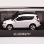 Toyota RAV4 XA30 Valge Minichamps 1:43 - image 4 of 4