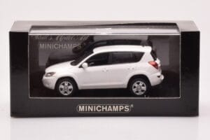 Toyota RAV4 XA30 Valge Minichamps 1:43 400166571 Metall - pilt 4/4