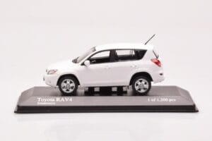 Toyota RAV4 XA30 Valge Minichamps 1:43