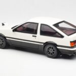 Toyota Sprinter Trueno AE86 Valge Otto 1:18 - image 5 of 6