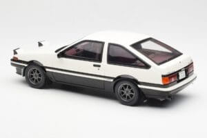 Toyota Sprinter Trueno AE86 Valge Otto 1:18 OT444B Vaik - pilt 5/6