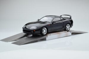 Toyota Supra A80 Must LCD 1:18 LCD18020-BL Metall - pilt 5/7