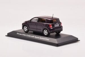 Toyota Urban Cruiser Violett Metallik Minichamps 1:43 403166963 Metall - pilt 3/4