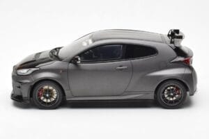 Toyota GR Yaris Circuit Package Must Otto 1:18 OT1046 Metall - pilt 3/6