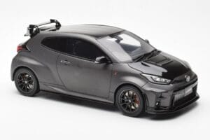 Toyota GR Yaris Circuit Package Must Otto 1:18 OT1046 Metall - pilt 4/6