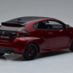 Toyota GR Yaris Punane Otto 1:18 - image 2 of 6