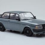 Volvo 240 Turbo Hall IXO 1:18 - image 4 of 6