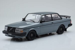 Volvo 240 Turbo Hall IXO 1:18