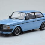 Volvo 240 Turbo Helesininine IXO 1:18