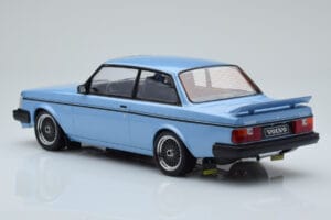 Volvo 240 Turbo Helesininine IXO 1:18 18MCC090 Metall - pilt 5/6