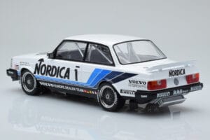 Volvo 240 Turbo Nordica #1 J. Cecotto / A. Olafsson ETCC Brno 1986 IXO 1:18 18RMC087 Metall - pilt 5/6