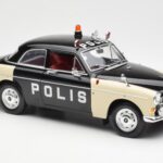 Volvo P121 Politsei Revell 1:18 - image 6 of 8