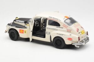 Volvo PV 544 Rally Revell 1:18 8922 Metall - pilt 5/8