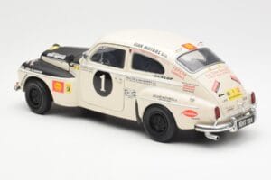 Volvo PV 544 Rally Revell 1:18 8922 Metall - pilt 7/8