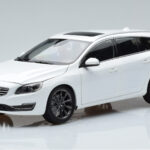 Volvo V60 D3 Crystal Valge FAW 1:18