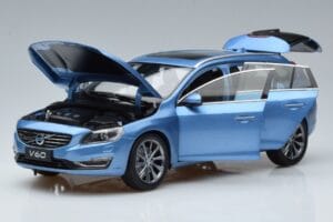 Volvo V60 D3 Power Sinine FAW 1:18 9430839 Metall - pilt 2/7