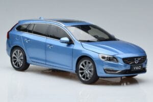 Volvo V60 D3 Power Sinine FAW 1:18 9430839 Metall - pilt 5/7