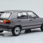 Volkswagen Golf GTI Mk2 Hall MCG 1:18 - image 2 of 6