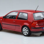 Volkswagen Golf Mk4 Punane Norev 1:18 - image 6 of 7