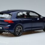 Volkswagen Golf GTI Mk8 Sinine Norev 1:18 188594 Metall - image 3 of 7