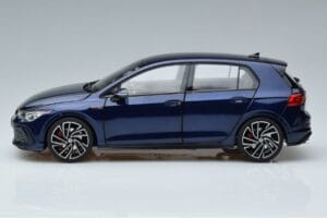Volkswagen Golf GTI Mk8 Sinine Norev 1:18 188594 Metall - pilt 4/7