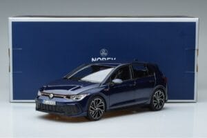 Volkswagen Golf GTI Mk8 Sinine Norev 1:18 188594 Metall - pilt 7/7