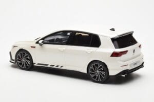 Volkswagen Golf GTI Mk8 Clubsport Valge Otto 1:18 OT986 Vaik - pilt 5/6