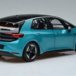 Volkswagen ID.3 Roheline FAW 1:18 ZVN000001GRU Metall - image 3 of 7