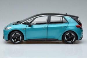 Volkswagen ID.3 Roheline FAW 1:18 ZVN000001GRU Metall - pilt 4/7